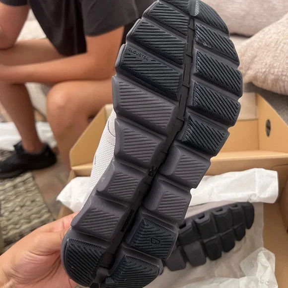 On CLOUD X 3 tennis shoes - Picture 2 of 3